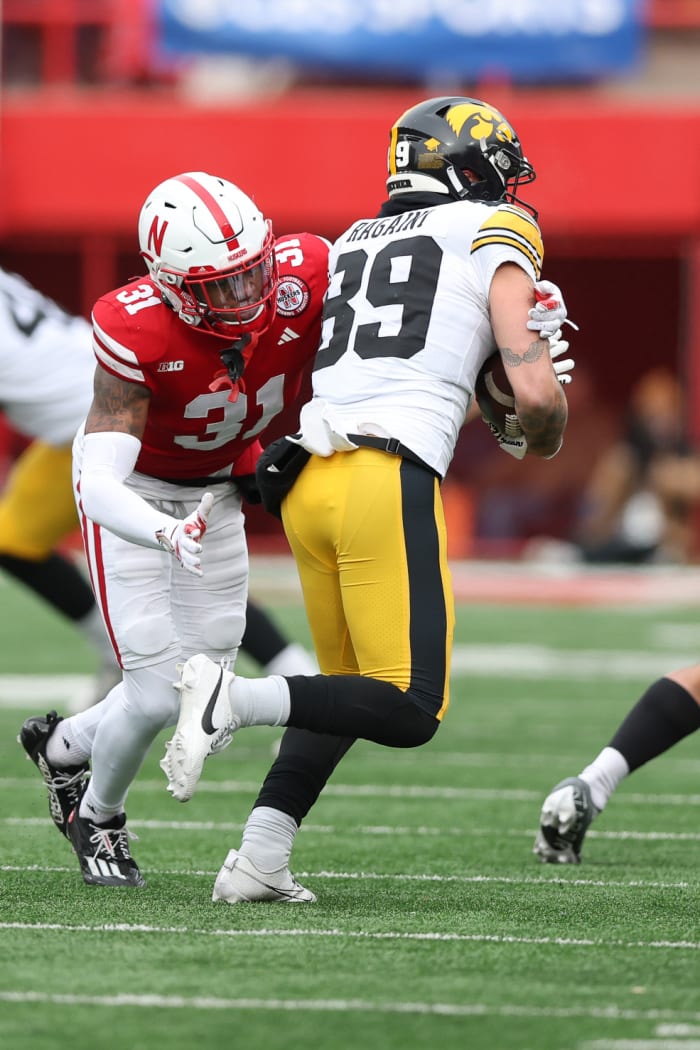NU vs. Iowa 2023 - Tommi Hill tackles Nico Ragaini